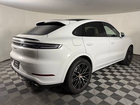 Certified 2026 Porsche Cayenne Coupe AWD/4WD image 7