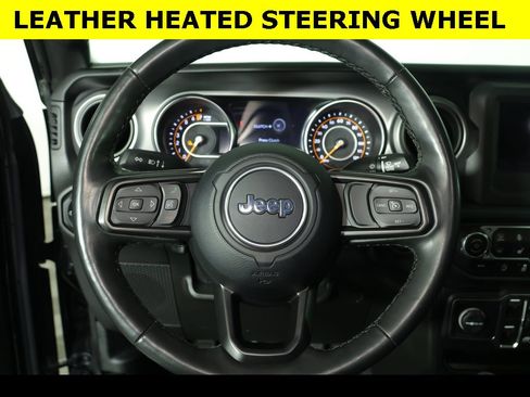 Used 2021 Jeep Gladiator Sport image 8