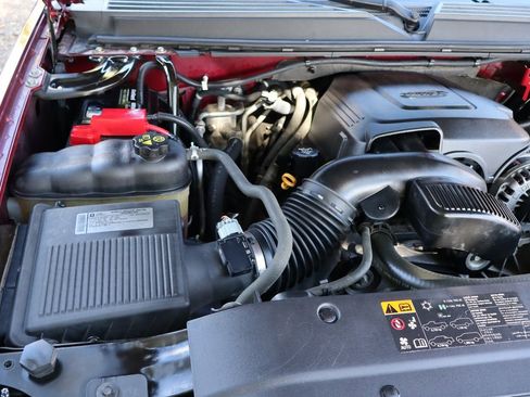 Used 2011 GMC Yukon Denali image 41