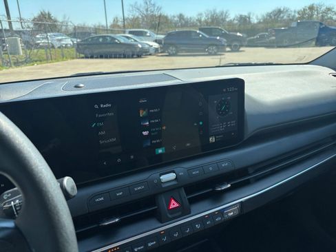 Used 2025 Kia K4 LXS image 20