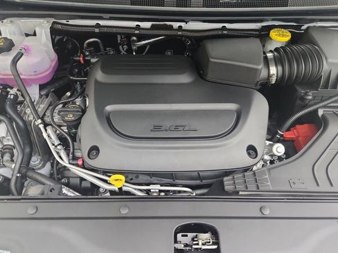 New 2026 Chrysler Pacifica Limited image 35