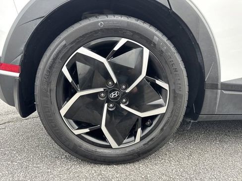 Certified 2022 Hyundai Ioniq 5 SE image 17