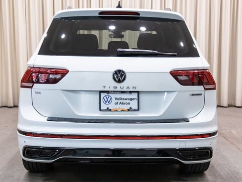 Certified 2024 Volkswagen Tiguan SE R-Line AWD/4WD image 4