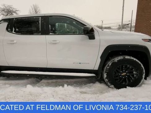 Used 2024 Chevrolet Silverado EV W/T image 9