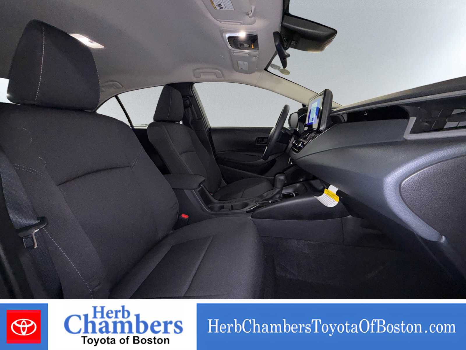 Used 2026 Toyota Corolla LE FWD image 17