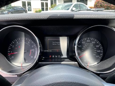 Used 2015 Ford Mustang GT Premium w/ Equipment Group 401A RWD image 23