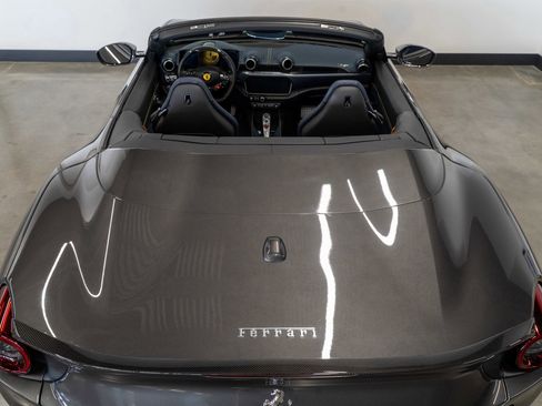 Used 2019 Ferrari Portofino RWD image 23