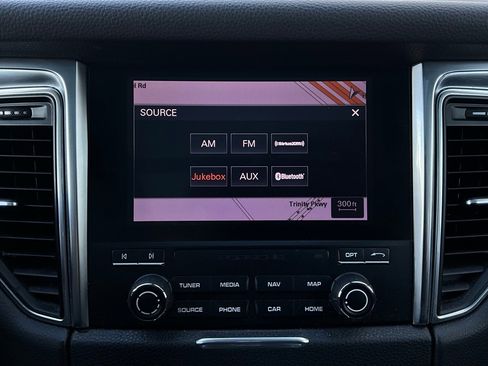 Used 2017 Porsche Macan S image 35