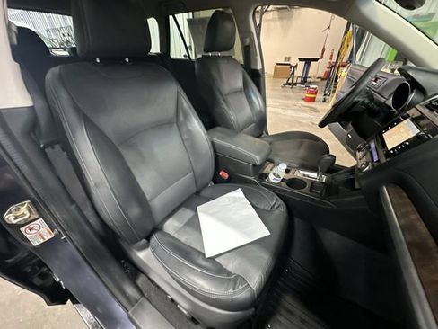 Used 2017 Subaru Outback 3.6R Limited AWD/4WD image 32