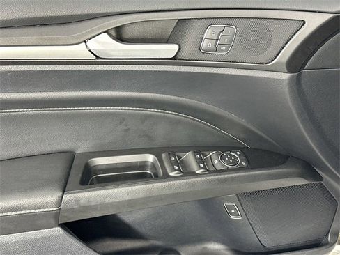 Used 2020 Ford Fusion Energi Titanium image 26