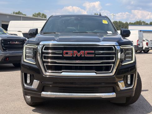 Used 2023 GMC Yukon SLT RWD image 6