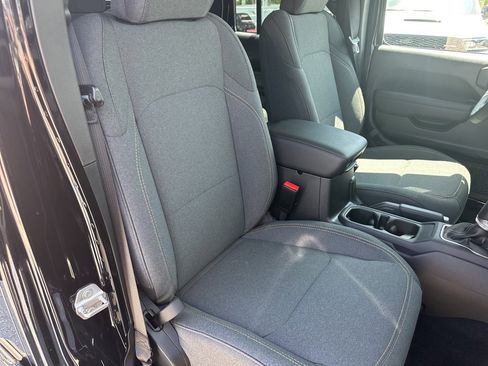 New 2025 Jeep Gladiator Willys image 55