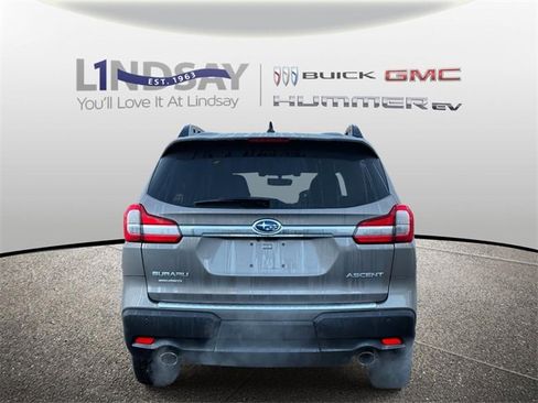 Used 2022 Subaru Ascent Premium w/ Convenience Package image 3