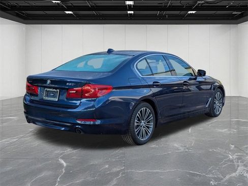 Used 2019 BMW 530i xDrive w/ Convenience Package image 10