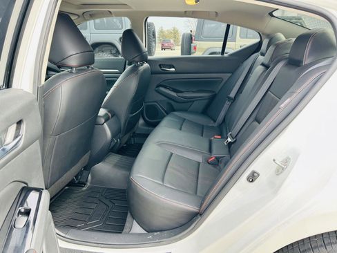 Used 2024 Nissan Altima 2.5 SR w/ SR Premium Package image 24