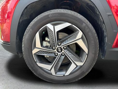 Certified 2024 Hyundai Tucson Limited AWD/4WD image 15