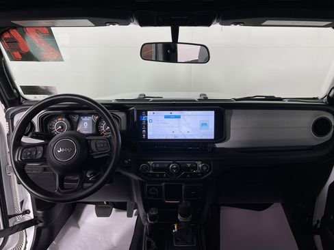 Used 2024 Jeep Wrangler Sport image 13