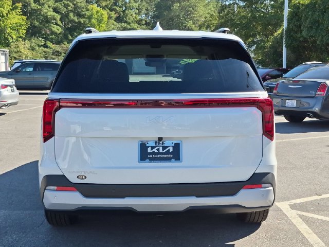 Used 2026 Kia Carnival EX FWD image 4