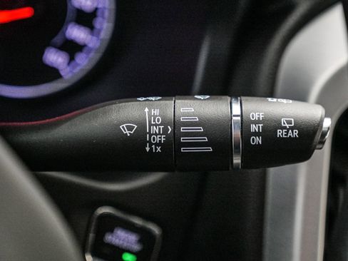 Certified 2023 GMC Acadia SLE w/ Driver Convenience Package image 41