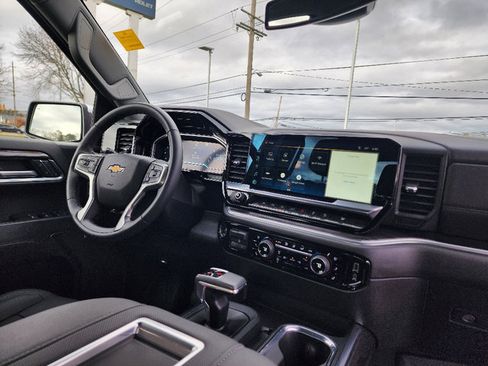 Used 2022 Chevrolet Silverado 1500 LTZ image 26