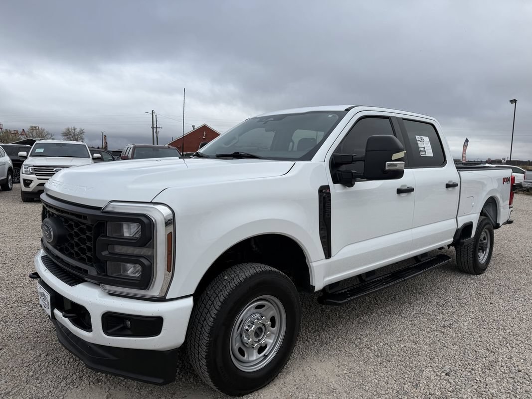 Used 2024 Ford F250 XL w/ STX Appearance Package AWD/4WD image 4