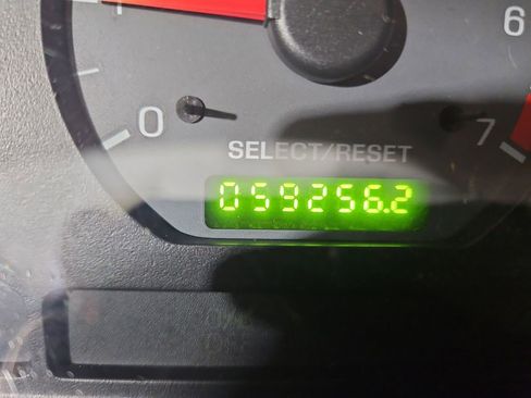 Used 2002 Ford Mustang Coupe image 16