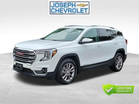 Used 2024 GMC Terrain SLT AWD/4WD image 2