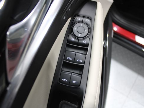 Used 2023 Buick Enclave Premium AWD/4WD image 49