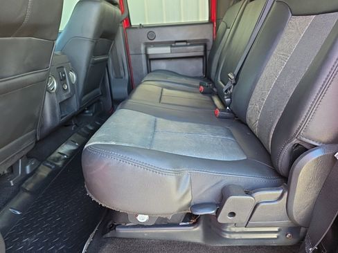 Used 2011 Ford F350 Lariat w/ Lariat Interior Pkg image 19