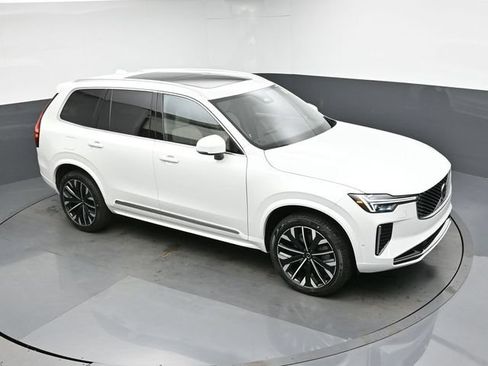 New 2026 Volvo XC90 B6 Plus w/ Protection Package Premier AWD/4WD image 44