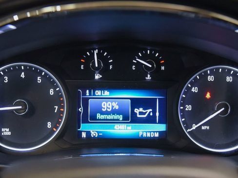 Used 2021 Buick Encore Preferred image 19