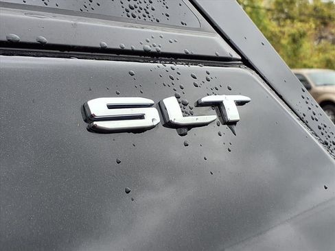 Used 2023 GMC Terrain SLT image 36