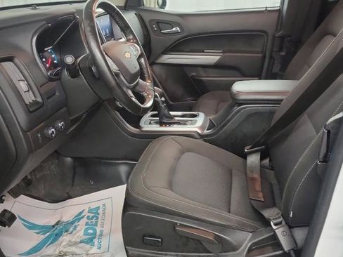 Used 2022 Chevrolet Colorado LT w/ Fleet Safety Package AWD/4WD image 5