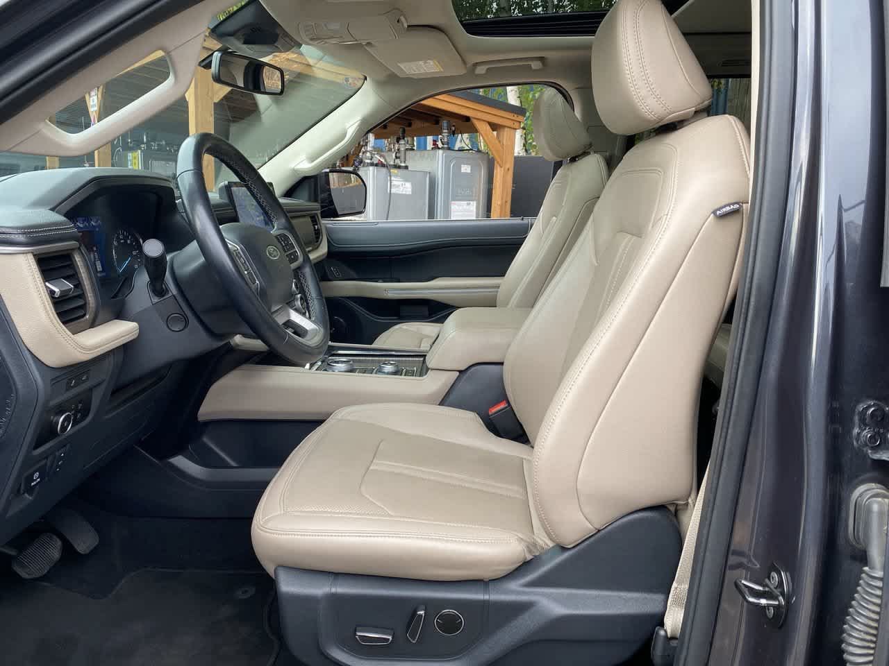 Used 2024 Ford Expedition Max Limited AWD/4WD image 14