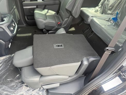 New 2026 Ford Expedition Active AWD/4WD image 31