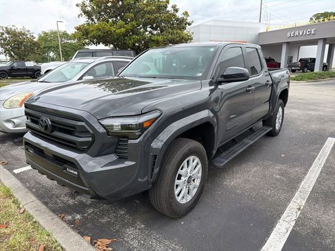 Used 2025 Toyota Tacoma SR5 RWD image 3