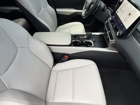 Used 2025 Lexus RX 350 Premium Plus FWD image 43