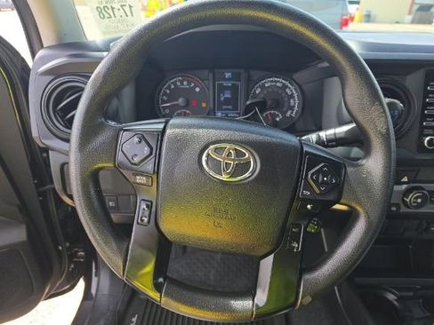 Used 2022 Toyota Tacoma SR image 6