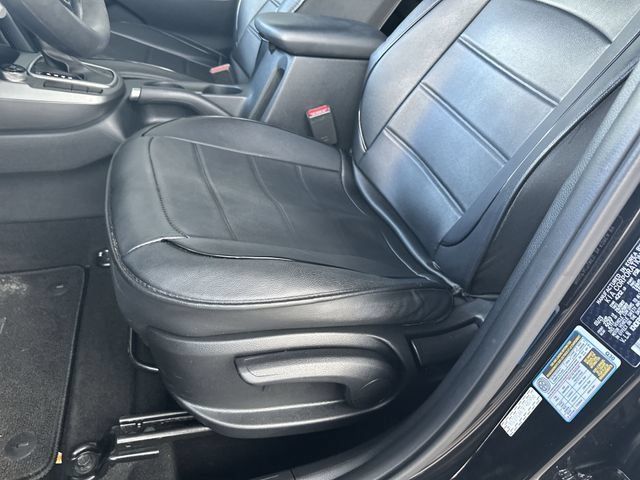 Used 2024 Kia Seltos LX AWD/4WD image 13