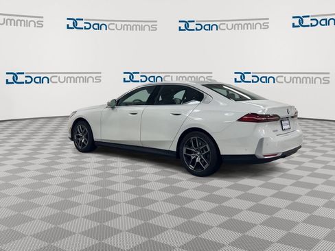 Used 2026 BMW 530i image 6