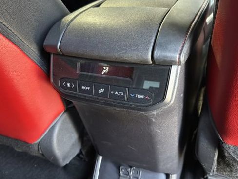 Used 2023 Toyota Highlander XSE AWD/4WD image 27