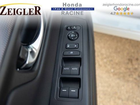 Used 2025 Honda CR-V Sport image 19