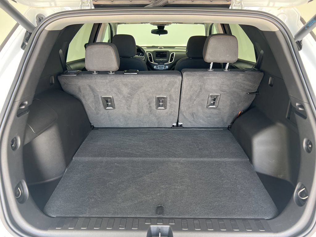 Used 2024 Chevrolet Equinox LT FWD image 23
