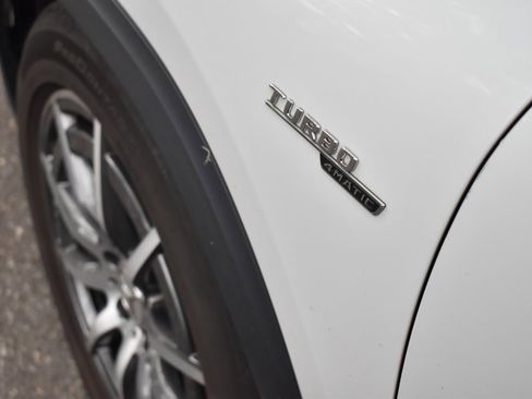 Used 2021 Mercedes-Benz GLA 35 AMG 4MATIC w/ Premium Package image 35