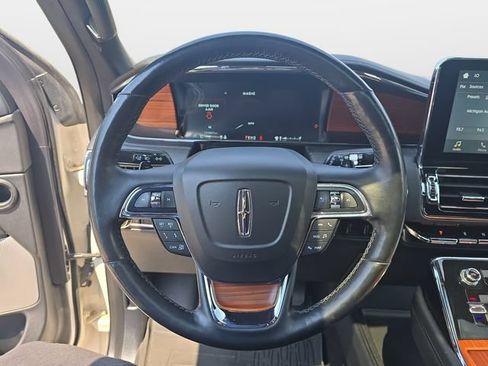 Used 2019 Lincoln Navigator L Reserve AWD/4WD image 27