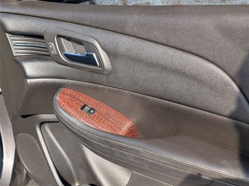 Used 2013 Chevrolet Malibu LT FWD image 36