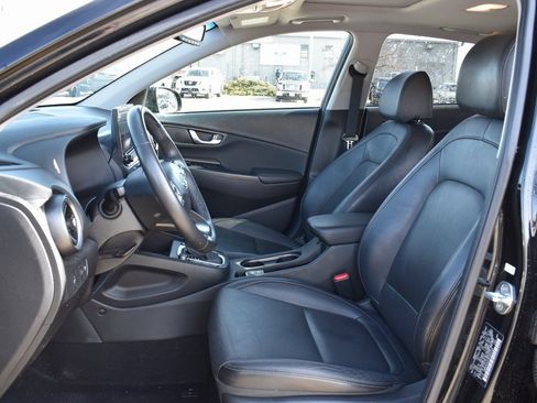 Used 2022 Hyundai Kona Limited image 6