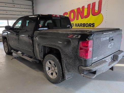 Used 2018 Chevrolet Silverado 1500 LT w/ All Star Edition image 2