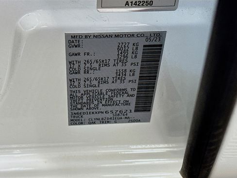 Used 2023 Nissan Frontier SV AWD/4WD image 12