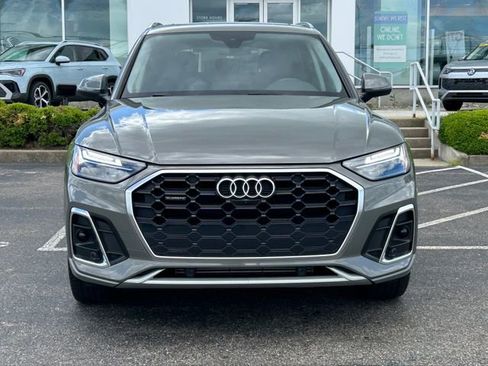 Used 2024 Audi Q5 2.0T Premium Plus w/ Premium Plus Package AWD/4WD image 2